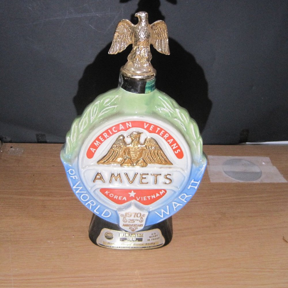 AMVETS 25TH Anniversary WWII Korea Vietnam Gold Eagle Jim Beam Decanter Empty